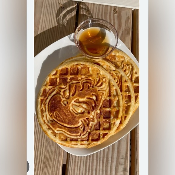 Grinch Other - New Grinch waffle maker, Dr Seuss